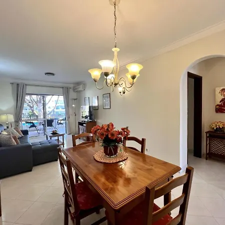 Garden View 1 With Pool By Homing 빌라모라